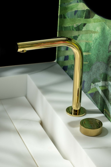 Смеситель для раковины Boheme Tech 158-G Золото