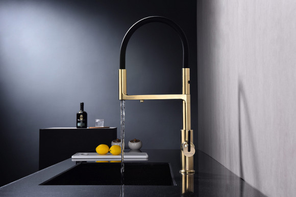 Смеситель для кухни Paulmark Tornado To213402-SBG Светлое брашированное золото