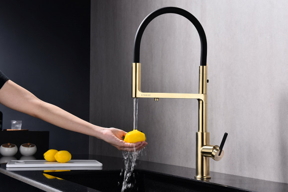 Смеситель для кухни Paulmark Tornado To213402-SBG Светлое брашированное золото