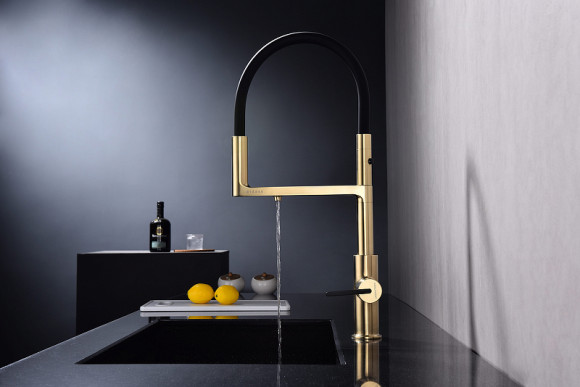 Смеситель для кухни Paulmark Tornado To213402-SBG Светлое брашированное золото