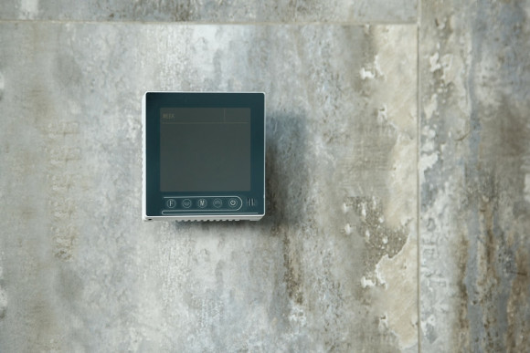 Электрический полотенцесушитель Boheme Flat 725-B Черный