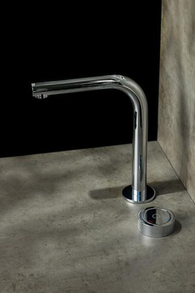 Смеситель для раковины Boheme Tech 158-CR Хром