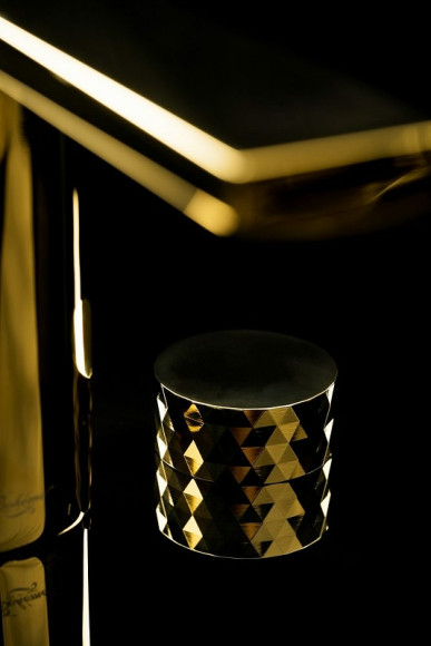 Смеситель для раковины Boheme Venturo 150-G-DIAMOND Золото глянцевое