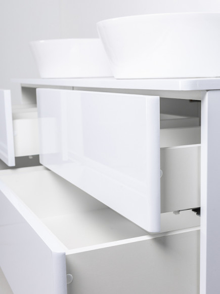 Тумба с раковиной Orange Otto 130 Ot-130TuMDF+B08-360W подвесная Белый глянец Тумба с раковиной Orange Otto 130 Ot-130TuMDF+B08-360W подвесная Белый глянец