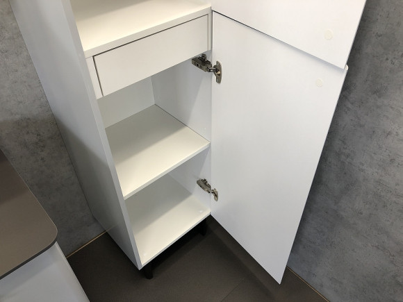 Шкаф пенал Comforty Сорренто 40 00-00000818 Светло серый Шкаф пенал Comforty Сорренто 40 00-00000818 Светло серый