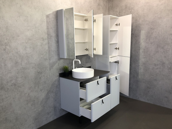 Шкаф пенал Comforty Сорренто 40 00-00000818 Светло серый Шкаф пенал Comforty Сорренто 40 00-00000818 Светло серый