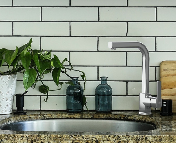 Смеситель для кухни GPD Pedra MTE160 Хром