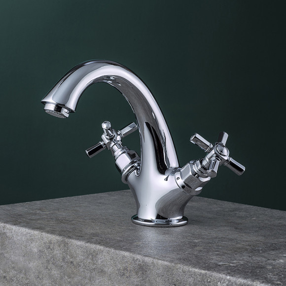 Смеситель для раковины Gattoni TRD TR320/18C0 Хром Смеситель для раковины Gattoni TRD TR320/18C0 Хром