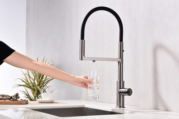 Смеситель для кухни Paulmark Tornado To213402-B Беретта