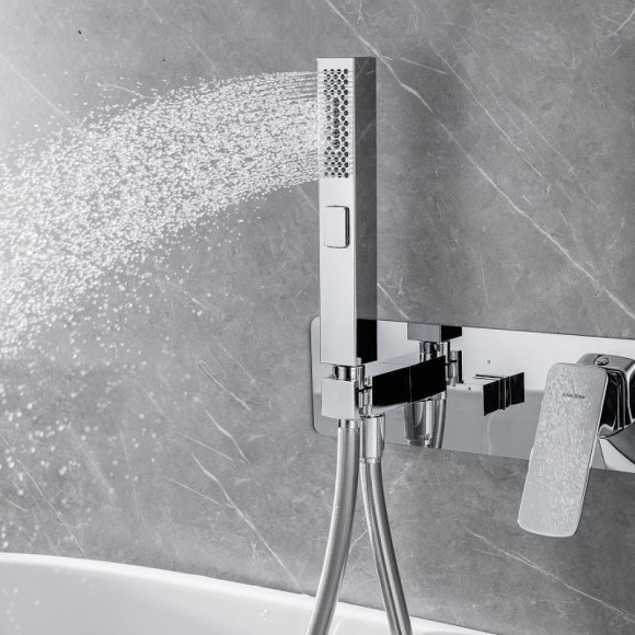 Смеситель для ванны Allen Brau Infinity 5.21007-00 Хром Смеситель для ванны Allen Brau Infinity 5.21007-00 Хром