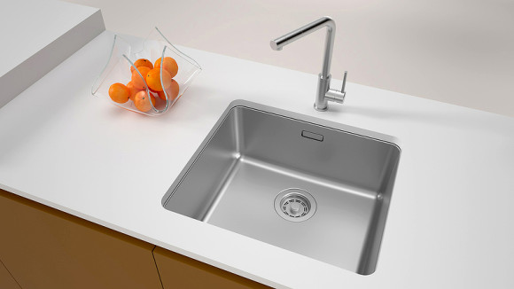Кухонная мойка Paulmark Yuni 49 Uni YU49-BS Брашированная нержавеющая сталь Кухонная мойка Paulmark Yuni 49 Uni YU49-BS Брашированная нержавеющая сталь