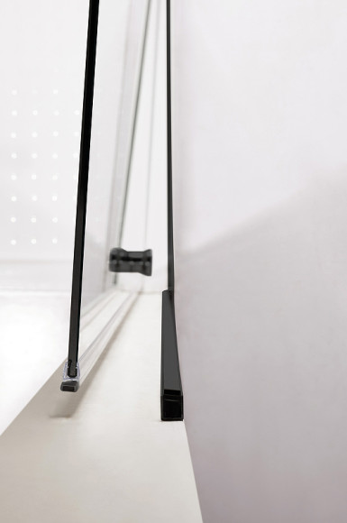 Душевая дверь Cezares Eco 60 ECO-O-B-1-60-C-NERO профиль Черный матовый стекло прозрачное