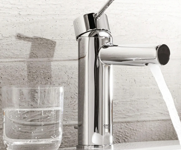 Смеситель для раковины Grohe Essence+ 32898001 Хром Смеситель для раковины Grohe Essence+ 32898001 Хром