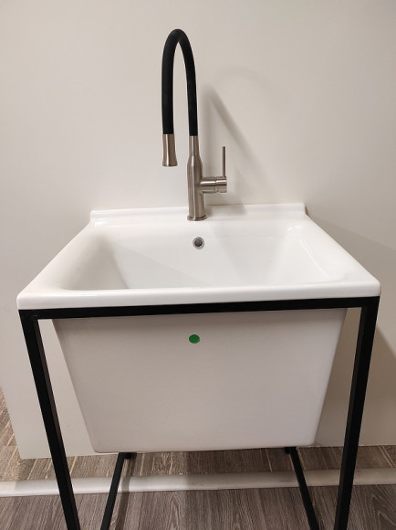 Хозяйственная раковина Kerasan Aquadom 60 29201 Белая с 1 отверстием под смеситель Хозяйственная раковина Kerasan Aquadom 60 29201 Белая с 1 отверстием под смеситель