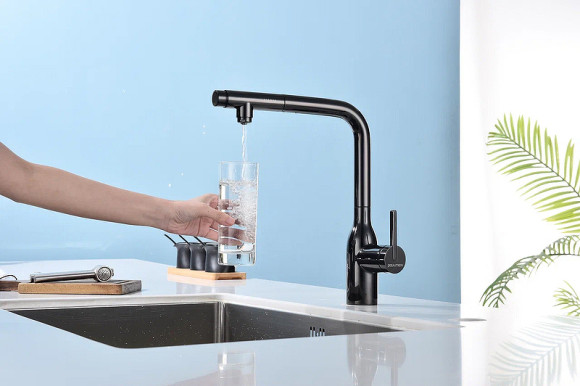 Смеситель для кухни Paulmark Viper Vi213105-GB Черный глянцевый