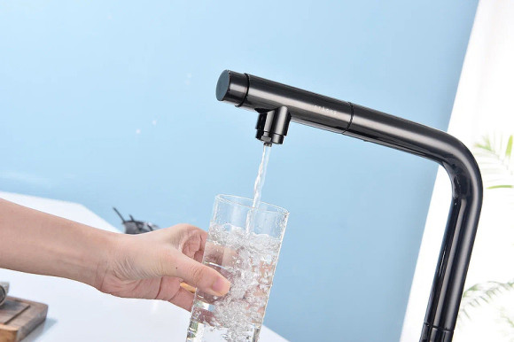 Смеситель для кухни Paulmark Viper Vi213105-GB Черный глянцевый