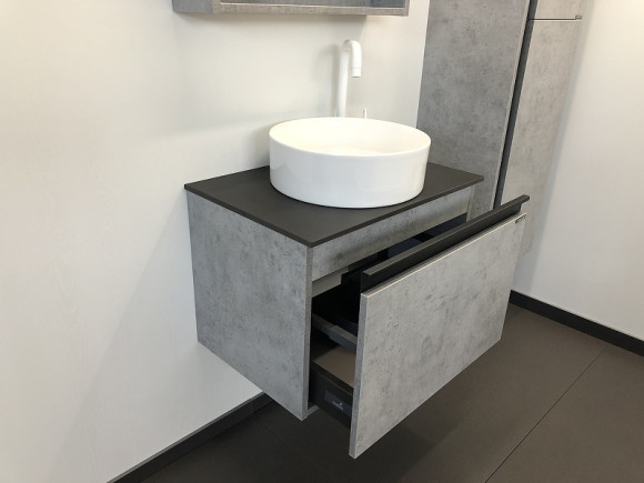 Тумба с раковиной Comforty Эдинбург 60 00-00002782 подвесная Бетон светлый Тумба с раковиной Comforty Эдинбург 60 00-00002782 подвесная Бетон светлый