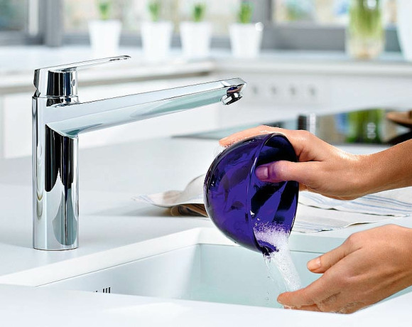 Смеситель для кухни Grohe Eurodisc Cosmopolitan 33770002 Хром