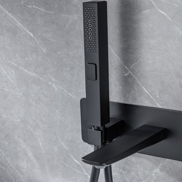 Смеситель для ванны Allen Brau Infinity 5.21007-31 Черный матовый Смеситель для ванны Allen Brau Infinity 5.21007-31 Черный матовый