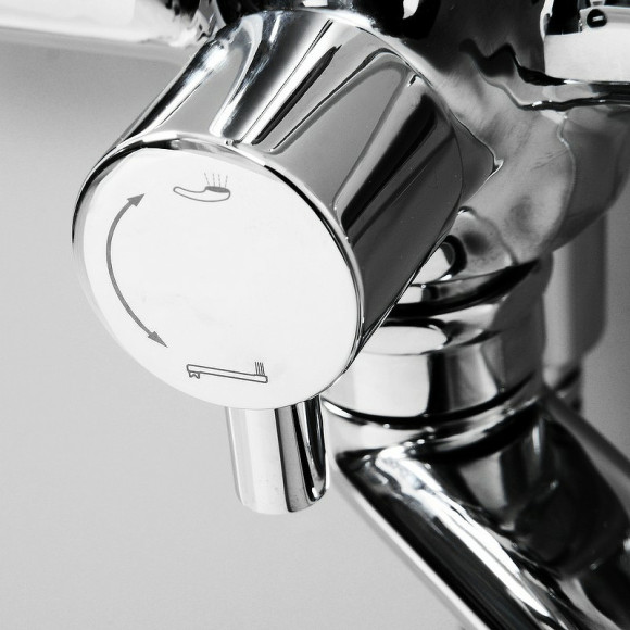 Смеситель для ванны WasserKRAFT Main 4102L универсальный Хром