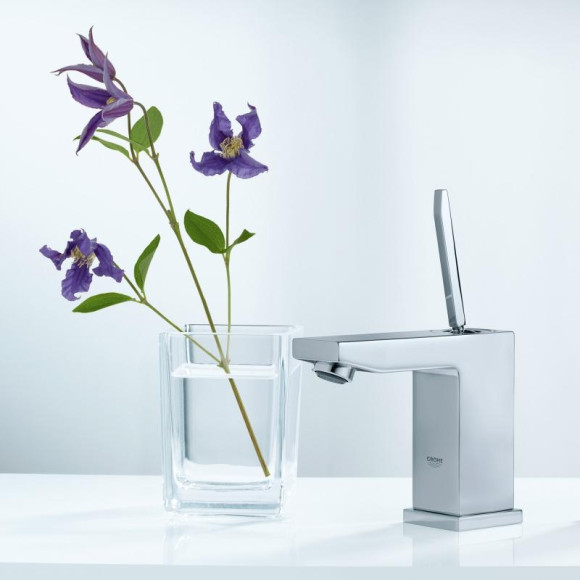 Смеситель для раковины Grohe Eurocube Joy 23654000 Хром